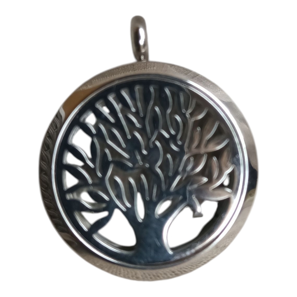 NWOT Silver Tree of Life Pendant